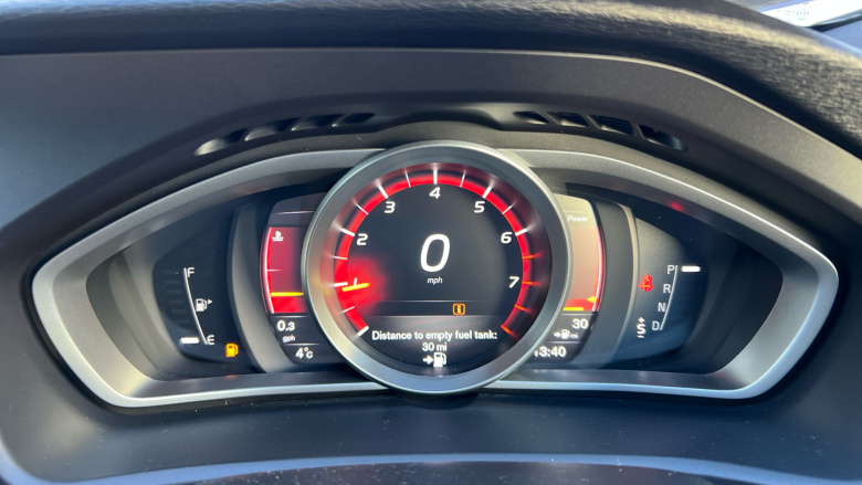 Volvo V40 T2 [122] R DESIGN Pro 5dr Geartronic Petrol Hatchback